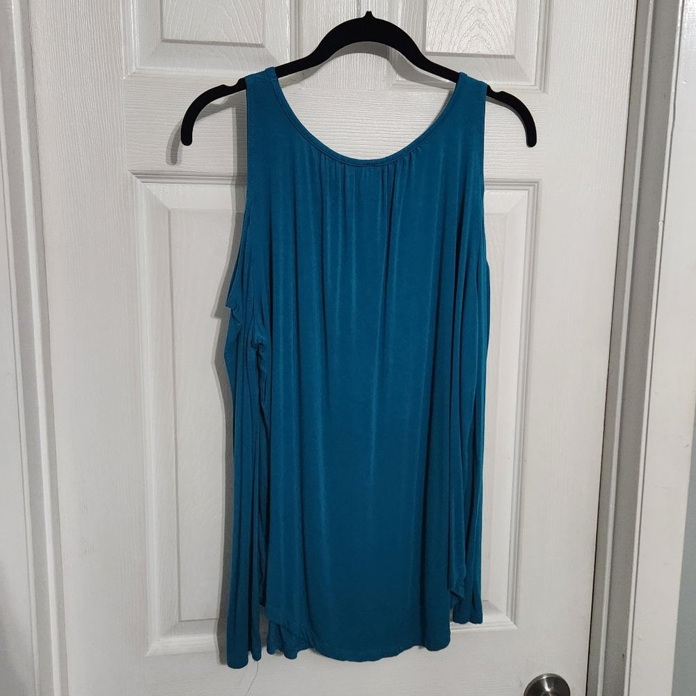 Long sleeved cold shoulder top